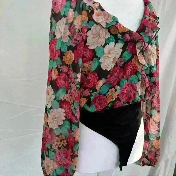 Peach Love California floral bodysuit. - Picture 8 of 11